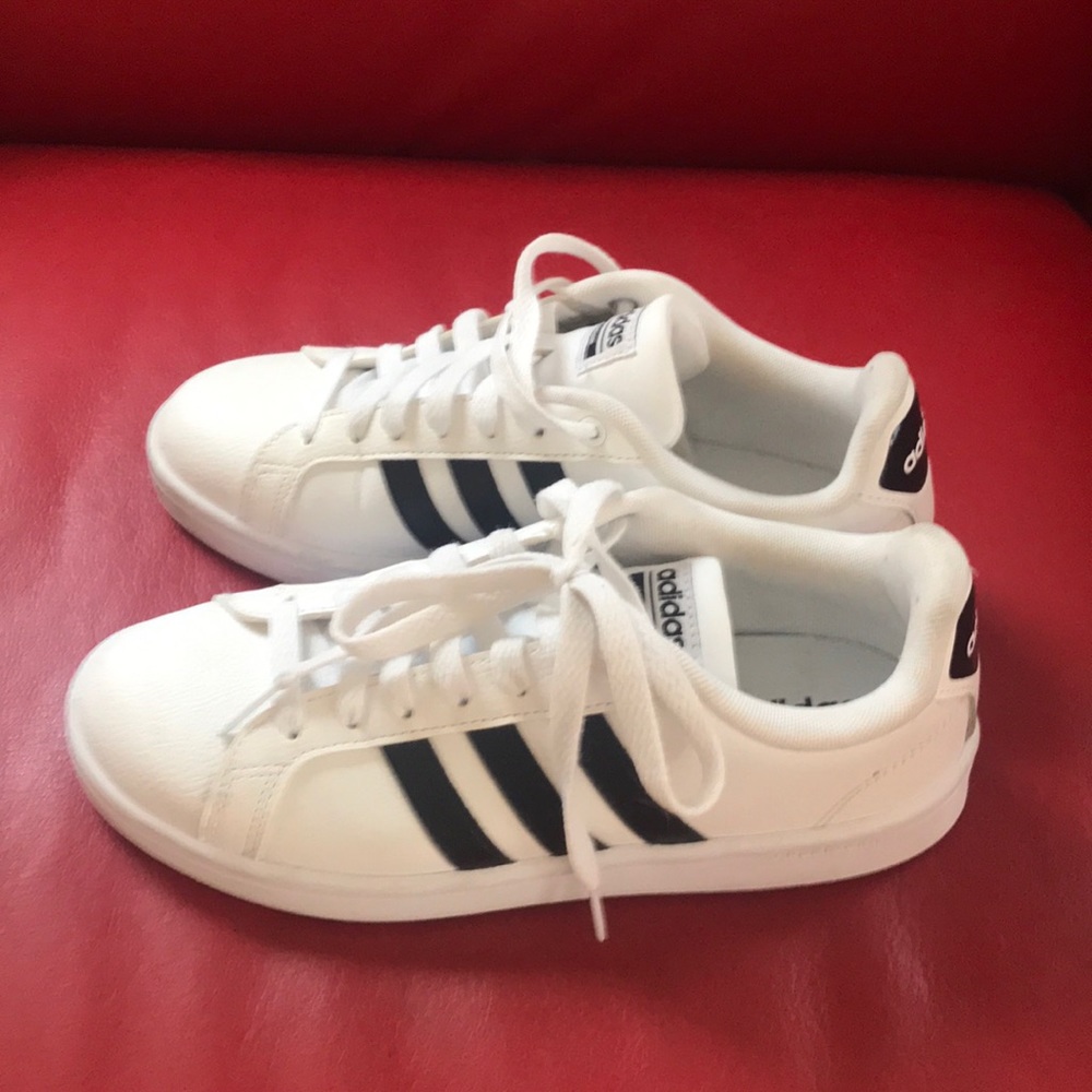 Adidas 6,5  new leather white and black